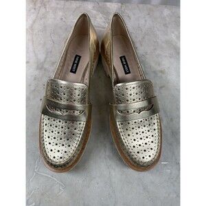 Nine West Penny Loafer Women’s 10 Gold Perforated Leather